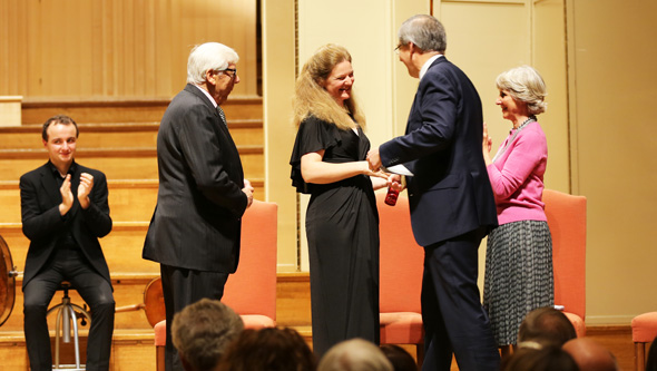 Rachel Podger receives the Royal Academy of Music’s prestigious Bach prize
